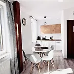 Gosciniec I Restauracja Salton * בוצ'ניה