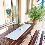 Gosciniec I Restauracja Salton * בוצ'ניה