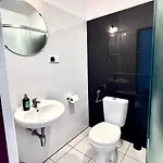 בית אירוח Gosciniec I Restauracja Salton בוצ'ניה
