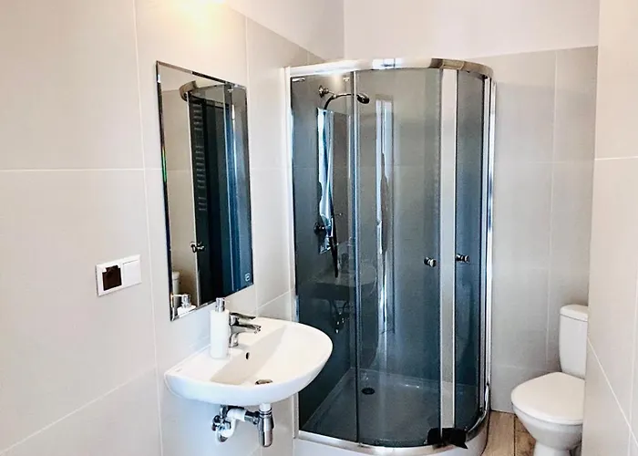 Gosciniec I Restauracja Salton *