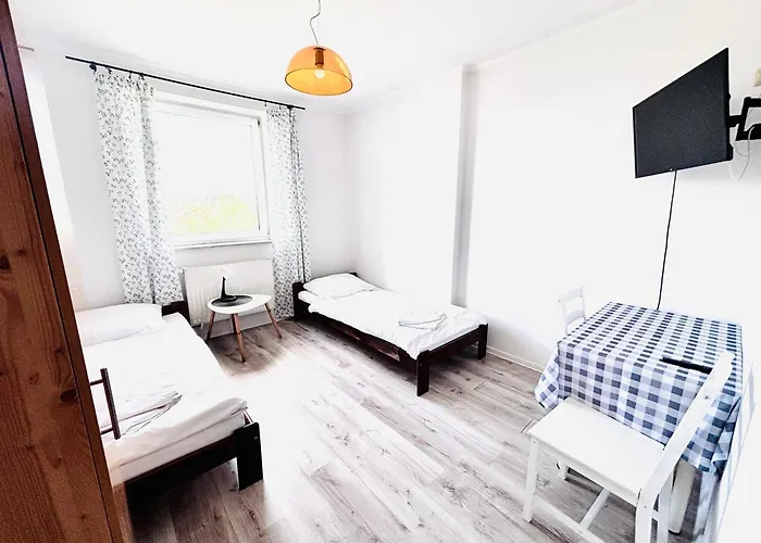 Gosciniec I Restauracja Salton *